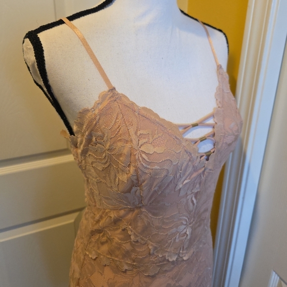 GUESS PINK SLIP DRESS, SIZE M - Picture 9 of 11